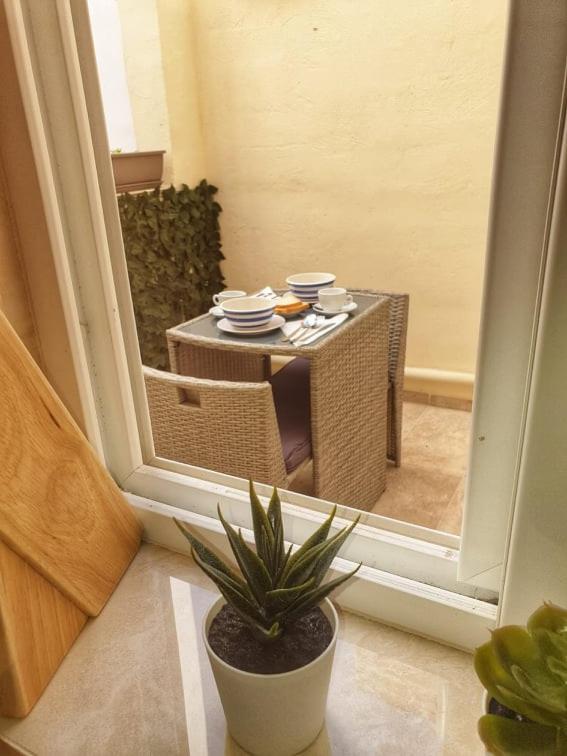 Modern Apartment In Central Bugibba San Pawl il-Baħar Kültér fotó